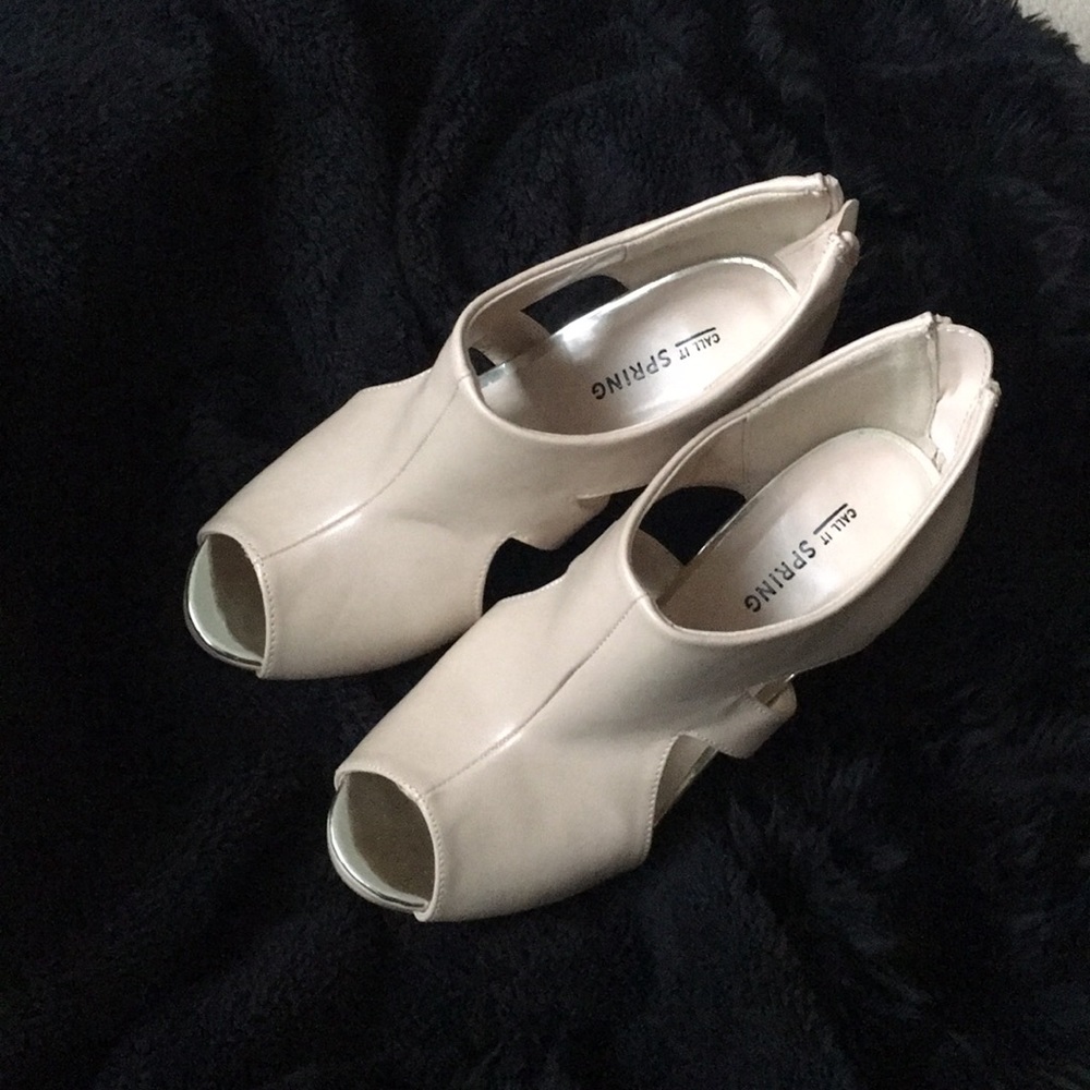 Nude Call it Spring Sandals - Picture 4 of 6